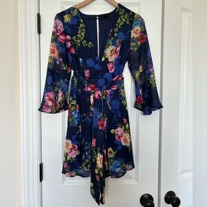 Miss Avenue Blue Floral Flowy Romper Size Large